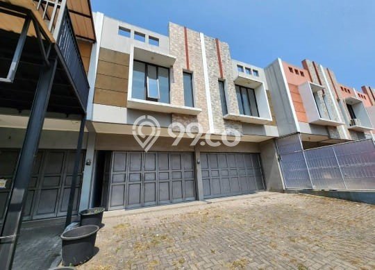 Ruko Kawasan Bisnis Kawasan Caringin, Luas 135m2m², Akses Strategis Ruko Kawasan Bisnis Kawasan Caringin, Luas 135m2m², Akses Strategis