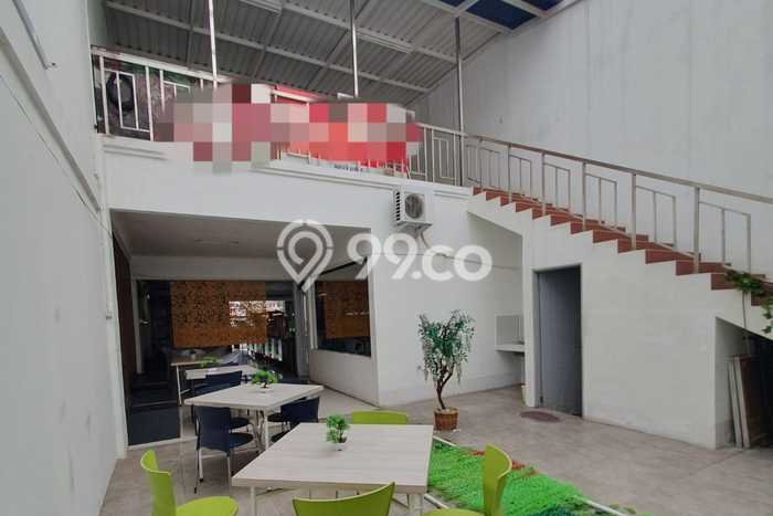 FOR SALE! Ruko di Batununggal Bandung, LT 198m2, LB 300m2 FOR SALE! Ruko di Batununggal Bandung, LT 198m2, LB 300m2