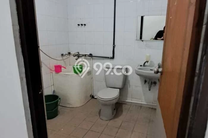 Area Ramai! Ruko Dijual di Batununggal untuk Bisnis Luas Bangunan 300m2 Area Ramai! Ruko Dijual di Batununggal untuk Bisnis Luas Bangunan 300m2