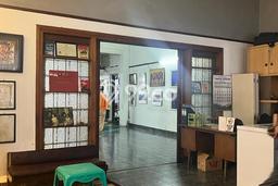 Ready to Use! Luxury House LT 880m2 Desain Elegan di Supratman Ready to Use! Luxury House LT 880m2 Desain Elegan di Supratman