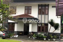 Jual Rumah Mewah Elegan Dengan View Eksklusif di Lembang, Bandung Jual Rumah Mewah Elegan Dengan View Eksklusif di Lembang, Bandung