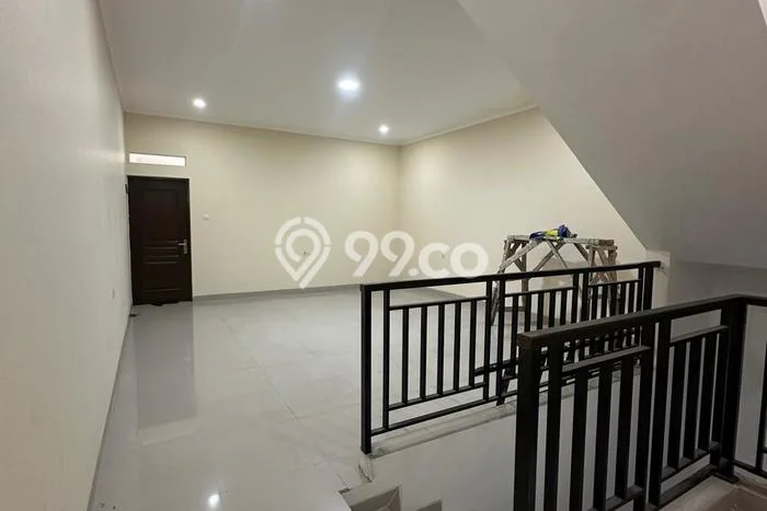 Ruko Area Premium Kawasan Burangrang, Luas 350m², Disewakan, Pusat Bisnis Ruko Area Premium Kawasan Burangrang, Luas 350m², Disewakan, Pusat Bisnis