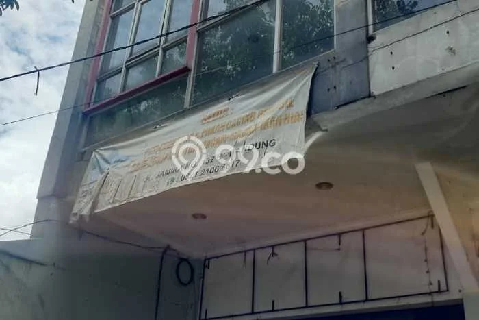LOKASI STRATEGIS! Ruko di Bojongloa, Luas 126m², Jalan Strategis LOKASI STRATEGIS! Ruko di Bojongloa, Luas 126m², Jalan Strategis