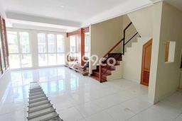 Jual Rumah Luas Megah Dengan View Cantik di Setiabudi, Bandung Jual Rumah Luas Megah Dengan View Cantik di Setiabudi, Bandung