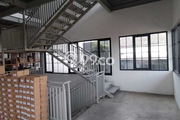 Unit Gudang Dijual di Margaasih Bandung Luas Tanah 310m2, Luas Bangunan 800m2 Unit Gudang Dijual di Margaasih Bandung Luas Tanah 310m2, Luas Bangunan 800m2