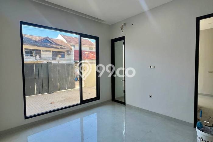 Hunian Mewah Dijual LT 176m2 di Mulyorejo, Surabaya Hunian Mewah Dijual LT 176m2 di Mulyorejo, Surabaya