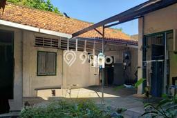 For Sale Rumah Mewah Exclusive di Sawahan, Surabaya For Sale Rumah Mewah Exclusive di Sawahan, Surabaya