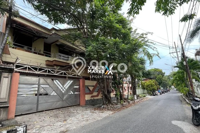 Disewakan Rumah Harga Terjangkau di Raya Darmo Surabaya Punya 13 KT Disewakan Rumah Harga Terjangkau di Raya Darmo Surabaya Punya 13 KT