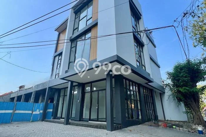 Ruko Dijual di Prime Area Surabaya Luas 211m2 Ruko Dijual di Prime Area Surabaya Luas 211m2