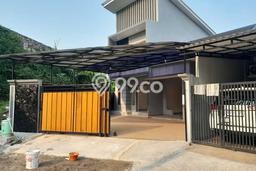 Jual Rumah Strategis Bagus Punya 5 KT di Serpong Tangerang Selatan SHM Jual Rumah Strategis Bagus Punya 5 KT di Serpong Tangerang Selatan SHM
