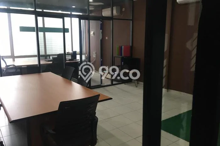 Unit Ruko Disewakan di Alam Sutera di Area Ramai & Strategis Unit Ruko Disewakan di Alam Sutera di Area Ramai & Strategis