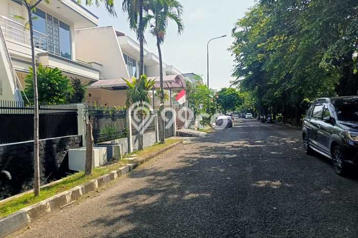 Jarang Ada! Rumah Sewa 3 Kamar Bagus Siap Huni Permata Buana Jarang Ada! Rumah Sewa 3 Kamar Bagus Siap Huni Permata Buana