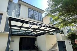 Rumah di BSD City, 4 KT, Konsep Minimalis, LT 180m² LB 242m² Rumah di BSD City, 4 KT, Konsep Minimalis, LT 180m² LB 242m²