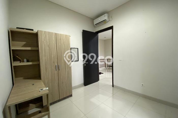 Lokasi strategis! Rumah siap huni dikontrakkan di BSD LB 125m2 Lokasi strategis! Rumah siap huni dikontrakkan di BSD LB 125m2
