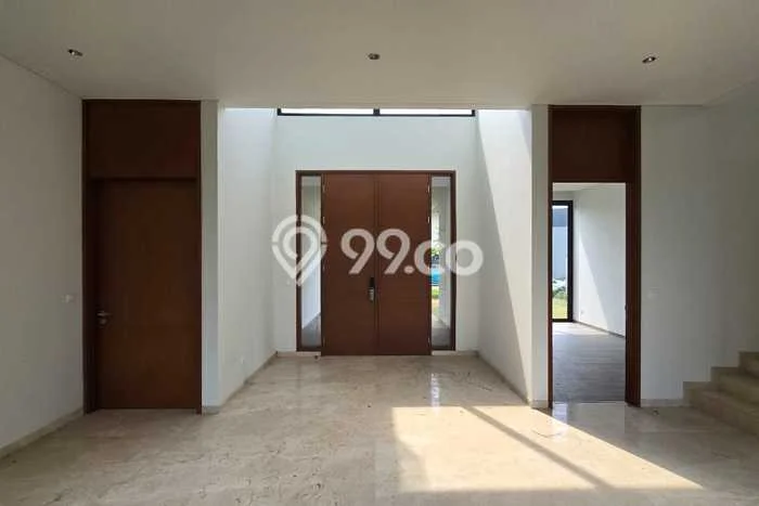Rumah Nyaman area BSD, 6 KM, Area Strategis, Luas 601m² Bangunan 665m² Rumah Nyaman area BSD, 6 KM, Area Strategis, Luas 601m² Bangunan 665m²