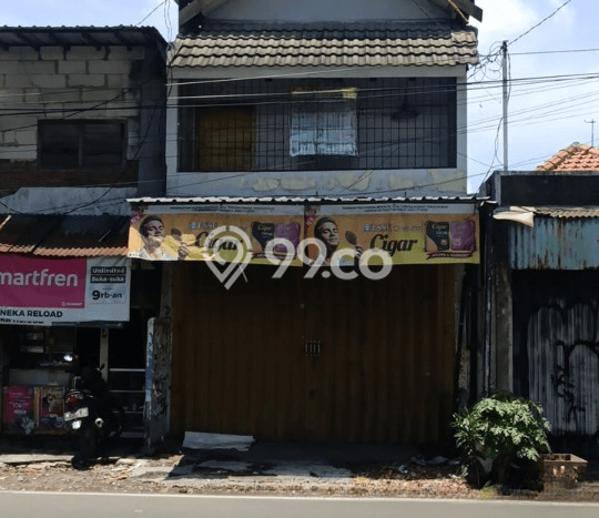 HARGA TERBAIK! Rumah di Wonokromo, 2 KM, Area Sejuk, Luas 73m2m² Bangunan 147m2m² HARGA TERBAIK! Rumah di Wonokromo, 2 KM, Area Sejuk, Luas 73m2m² Bangunan 147m2m²