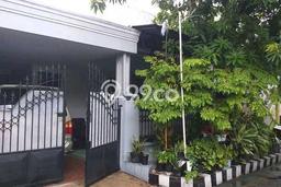 For Sale Rumah 3 Kamar Lokasi Strategis Nyaman dan Strategis di Gayungan For Sale Rumah 3 Kamar Lokasi Strategis Nyaman dan Strategis di Gayungan