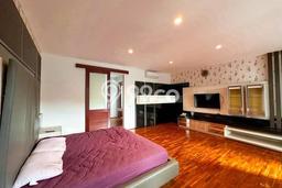 Bisnis Menjanjikan! Vila di , Area 440m2m², Dekat ke Fasilitas Umum Bisnis Menjanjikan! Vila di , Area 440m2m², Dekat ke Fasilitas Umum