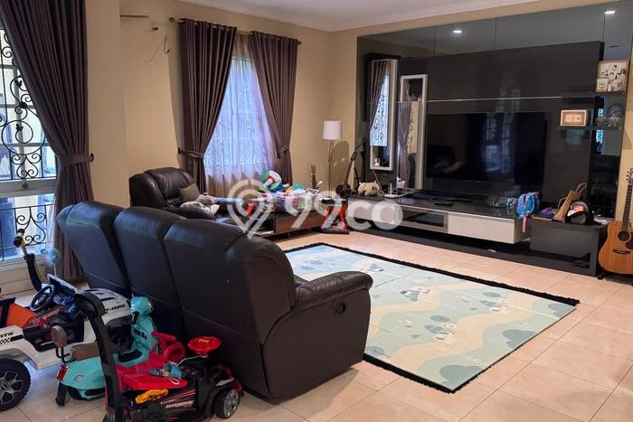 Jarang Ada! Rumah Sewa 5 Kamar Bagus Siap Huni BSD The Green Jarang Ada! Rumah Sewa 5 Kamar Bagus Siap Huni BSD The Green