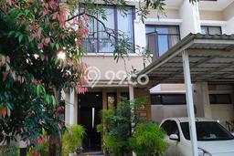 Rumah Luas Asri 3 KT Siap Huni di BSD Eminent Tangerang Rumah Luas Asri 3 KT Siap Huni di BSD Eminent Tangerang