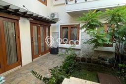 Rumah Luxury Modern Siap Huni di BSD City Tangerang Rumah Luxury Modern Siap Huni di BSD City Tangerang