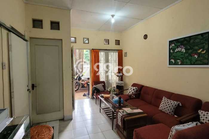 Rumah Minimalis LB/LT 120m2/180m2 Dijual di BSD Griya Loka, Tangerang Rumah Minimalis LB/LT 120m2/180m2 Dijual di BSD Griya Loka, Tangerang