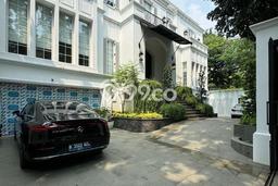 Siap Huni Rumah Mewah 5 Kamar di Menteng Dekat ke Mana Pun Siap Huni Rumah Mewah 5 Kamar di Menteng Dekat ke Mana Pun