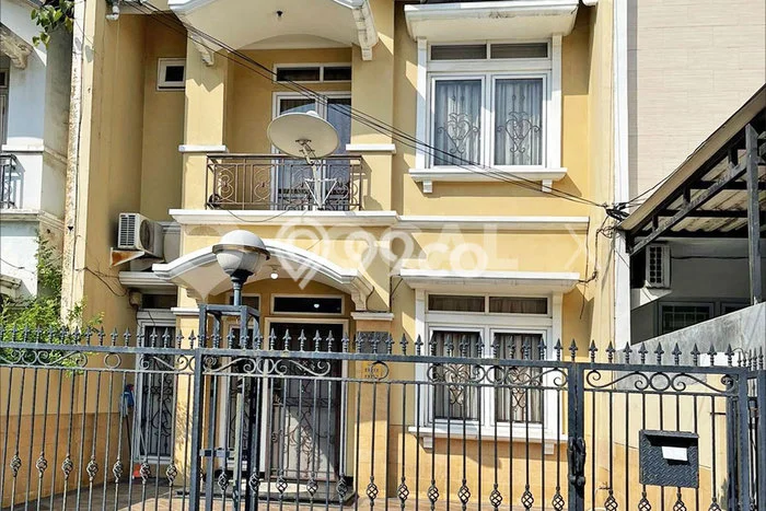 Disewakan Segera Rumah Kondisi Bagus di Kawasan Kelapa Gading, Jakarta Utara Disewakan Segera Rumah Kondisi Bagus di Kawasan Kelapa Gading, Jakarta Utara