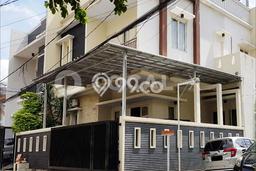 Rumah Eksklusif Dijual LT 145m2 di Kelapa Gading, Jakarta Utara Rumah Eksklusif Dijual LT 145m2 di Kelapa Gading, Jakarta Utara