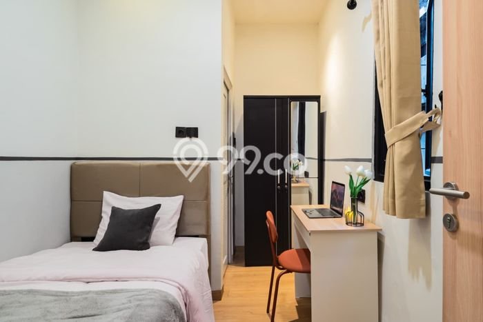 Unit Kost Dijual di Pinangsia dengan 17 Kamar Area Ramai Unit Kost Dijual di Pinangsia dengan 17 Kamar Area Ramai