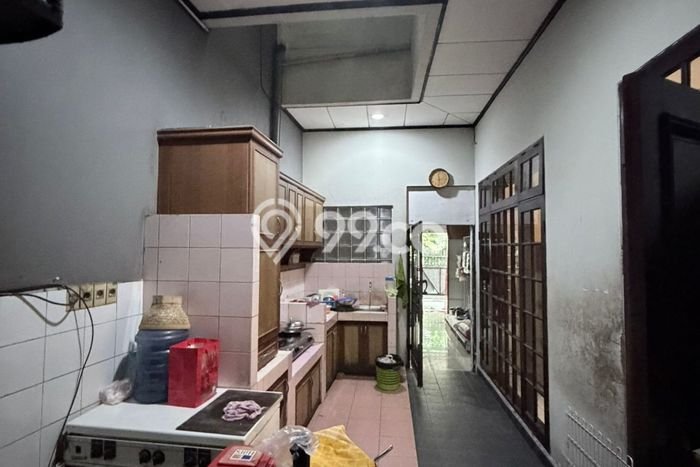 For Sale! Premium House LT 313m2 Desain Modern di Cawang For Sale! Premium House LT 313m2 Desain Modern di Cawang