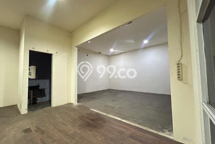 Gudang Usaha Dijual di Jatinegara Jakarta Timur LT 576m2 & LB 743m2 Gudang Usaha Dijual di Jatinegara Jakarta Timur LT 576m2 & LB 743m2