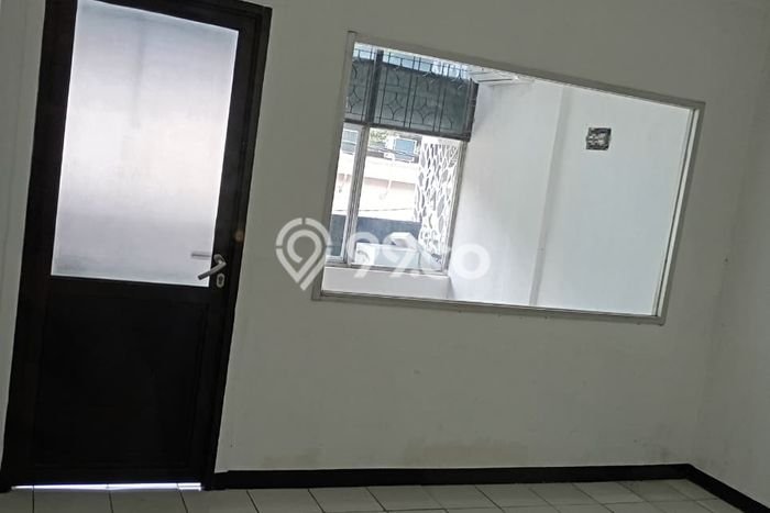 Ruko untuk disewa di Menteng punya LT 73m2 & LB 219m2 harga sewa kompetitif Ruko untuk disewa di Menteng punya LT 73m2 & LB 219m2 harga sewa kompetitif