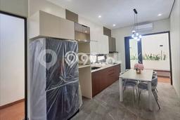 Ready to Use! Luxury House LT 134m2 Desain Modern di Purwomartani Ready to Use! Luxury House LT 134m2 Desain Modern di Purwomartani
