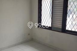 Sewa Rumah Murah di Raffles Hills Jakarta Timur dengan 2 KT Sewa Rumah Murah di Raffles Hills Jakarta Timur dengan 2 KT