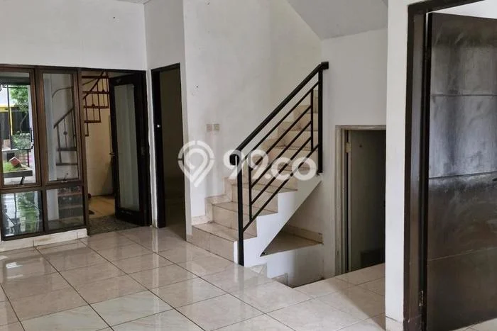 Disewakan! Rumah 3 Kamar Tidur &
2 Kamar Mandi di Cibubur, Bekasi Disewakan! Rumah 3 Kamar Tidur &
2 Kamar Mandi di Cibubur, Bekasi