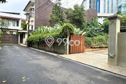 Ready to Use! Luxury House LT 933m2 Desain Modern di Ampera Ready to Use! Luxury House LT 933m2 Desain Modern di Ampera