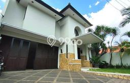 Rumah Luxury Modern Siap Huni di Kemang Jakarta Selatan Rumah Luxury Modern Siap Huni di Kemang Jakarta Selatan