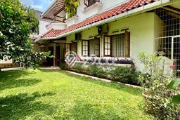 Rumah Luxury Modern Tanpa Renovasi di Lebak Bulus Jakarta Selatan Rumah Luxury Modern Tanpa Renovasi di Lebak Bulus Jakarta Selatan