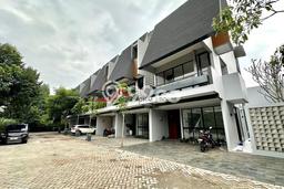 BEST OFFER! Rumah Siap Huni area Jagakarsa, Luas 143m² LB 285m² BEST OFFER! Rumah Siap Huni area Jagakarsa, Luas 143m² LB 285m²