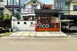 PROPERTI UNGGULAN! Rumah di Pondok Indah, 4 KT, Lingkungan Elite, LT 180m² Bangunan 200m² PROPERTI UNGGULAN! Rumah di Pondok Indah, 4 KT, Lingkungan Elite, LT 180m² Bangunan 200m²