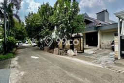Rumah kawasan TB Simatupang, Akses ke Pusat Kota, 2 KM, Luas 266m² Bangunan 155m² Rumah kawasan TB Simatupang, Akses ke Pusat Kota, 2 KM, Luas 266m² Bangunan 155m²