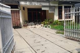 Rumah Luxury Modern Siap Huni di Bintaro Jakarta Selatan Rumah Luxury Modern Siap Huni di Bintaro Jakarta Selatan