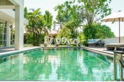 Ready to Use! Premium House LT 1131m2 Desain Elegan di Munggu Ready to Use! Premium House LT 1131m2 Desain Elegan di Munggu