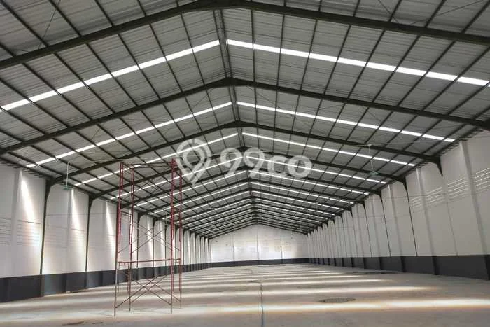 SEWA STRATEGIS! Gudang di Jaten, Luas 2200m², Area Ramai SEWA STRATEGIS! Gudang di Jaten, Luas 2200m², Area Ramai