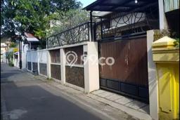 Lokasi strategis! Rumah siap pakai disewakan di Sondakan LB 150m2 Lokasi strategis! Rumah siap pakai disewakan di Sondakan LB 150m2