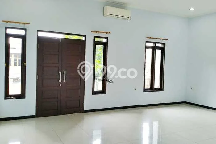 Rumah Bagus Siap Huni Di Mekar Wangi Luas 300m2 Lokasi Strategis Rumah Bagus Siap Huni Di Mekar Wangi Luas 300m2 Lokasi Strategis