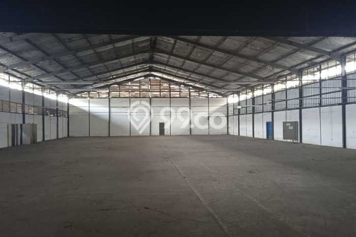 Unit Gudang Disewakan di Moch Toha di Area Ramai & Strategis Unit Gudang Disewakan di Moch Toha di Area Ramai & Strategis