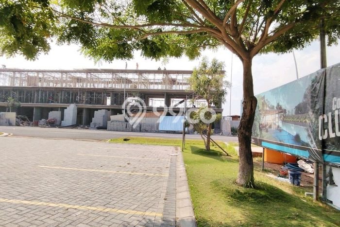 Ruko Strategis Kawasan Gresik, Luas 200m2m², Area Komersial, Lokasi Ramai Ruko Strategis Kawasan Gresik, Luas 200m2m², Area Komersial, Lokasi Ramai