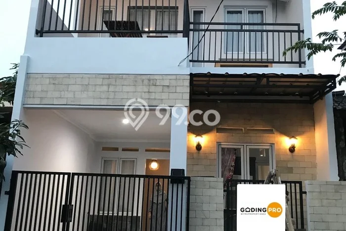 Rumah Nyaman 4 KT LB 110m2 Kondisi Bagus di Cibubur Rumah Nyaman 4 KT LB 110m2 Kondisi Bagus di Cibubur